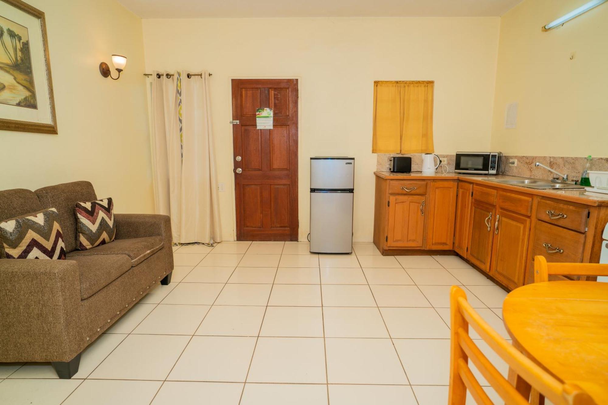 Connie'S Comfort Suites St. John's Kültér fotó