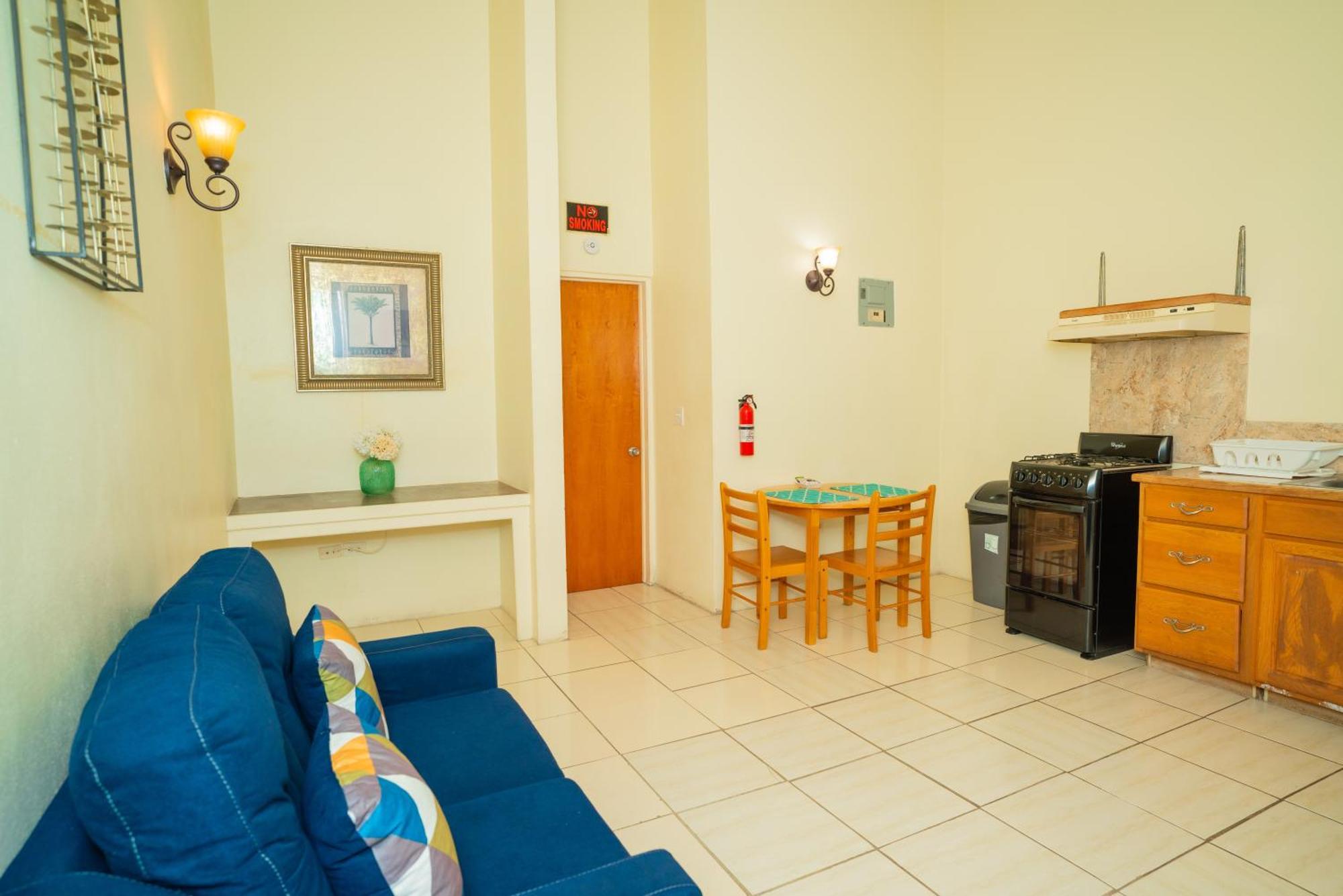 Connie'S Comfort Suites St. John's Kültér fotó